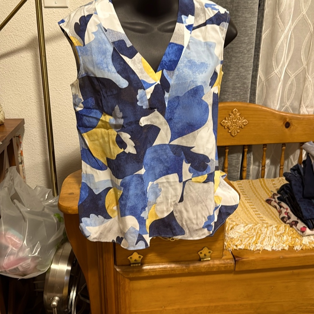 Nic+Zoe |  Blue Multi Color Floral Print Sun Seeker Tank | Size PP